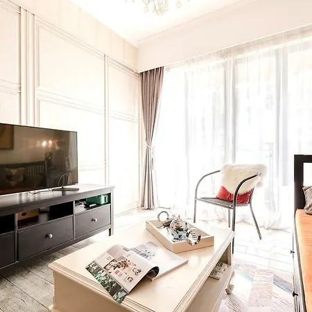 Commercial And Holiday Apartamento Tallin